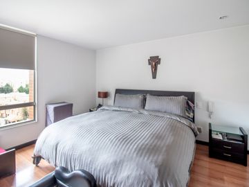 apartamento en venta en la colina campestre. Cod V261077