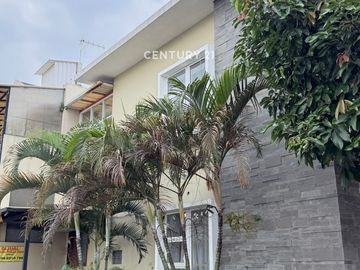 Rumah 2 Lantai Nyaman Di Perumahan Lumbung Padi Merah Cimahi