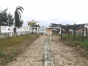 TERRENO CON EDIFICACION EN LA PLAYA VÍA DATA