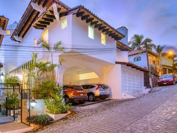 Casa Blanca