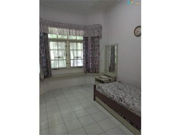 Dijual Rumah Besar Kokoh Lokasi Premium Cipaganti Bandung