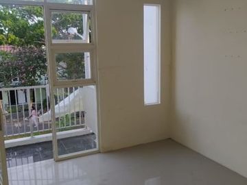 Disewa Rumah Greenlake Wonorejo, Surabaya Timur