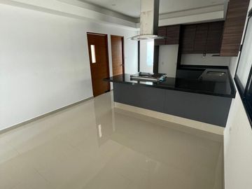 Hermosa y moderna casa por el Tec de Monterrey en privada residenci