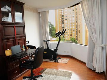 apartamento en venta en colina campestre reservado. Cod V1051095