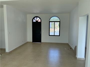 CASA 3 RECAMARAS HACIENDA PACIFICA