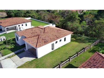 CASA 3 RECAMARAS HACIENDA PACIFICA