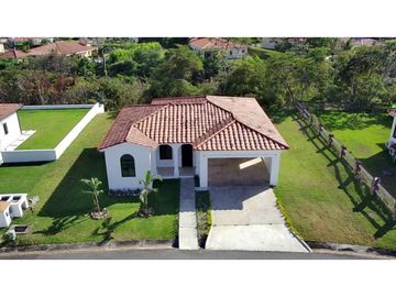 CASA 3 RECAMARAS HACIENDA PACIFICA