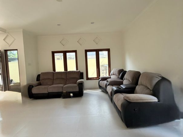RUMAH BERGAYA FULL FURNISHED DI UNGASAN BADUNG
