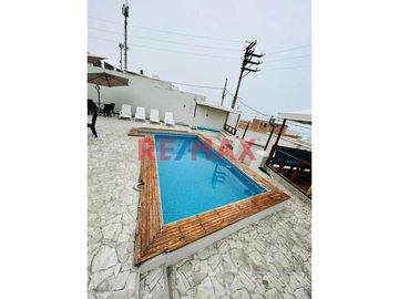 TU CASA DE PLAYA SOÑADA TE ESPERA!

 SEGUNDA FILA, VISTA AL MAR Y A PISCINA 

🌴 Ubicación: Playa Pulpos

🛏 10 habitaciones | 🚿 9 baños | 🏊 Pisci