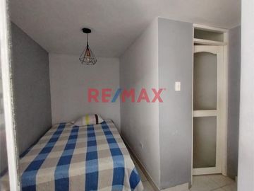 TU CASA DE PLAYA SOÑADA TE ESPERA!

 SEGUNDA FILA, VISTA AL MAR Y A PISCINA 

🌴 Ubicación: Playa Pulpos

🛏 10 habitaciones | 🚿 9 baños | 🏊 Pisci