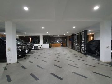 DIJUAL RUMAH MEWAH dgn S.POOL at Jl KEMANG UTARA, JAKSEL
