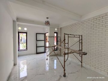 Rumah Sleman Model Paris Siap Huni di Jalan Kaliurang