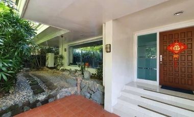 3BR Condo For Rent/Lease 3 Bedrooms with Den in Dasmarinas Village Makati City