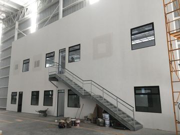 EXCELENTE INVERSIÓN. Bodega Rentada en Condominio Industrial. Bien Comunicada.