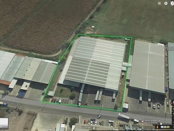 EXCELENTE INVERSIÓN. Bodega Rentada en Condominio Industrial. Bien Comunicada.