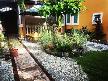 12 Bedrooms House for Sale with Swimming Pool in Angeles Cit