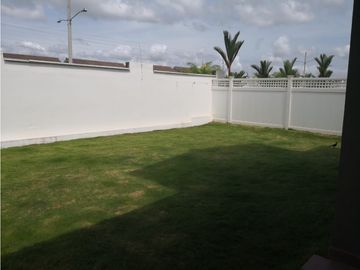 VENDO HERMOSA CASA EN PASEO DEL NORTE PH OLYMPUS
