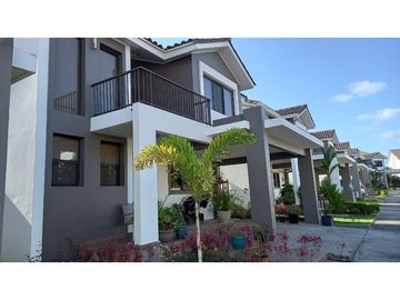 VENDO HERMOSA CASA EN PASEO DEL NORTE PH OLYMPUS
