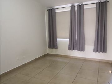 VENDO HERMOSA CASA EN PASEO DEL NORTE PH OLYMPUS