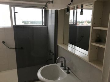 DEPARTAMENTO EN VICENTE LOPEZ 3 AMBIENTES CON COCHERA