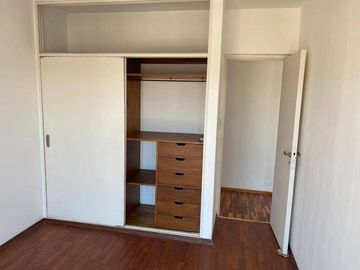 DEPARTAMENTO EN VICENTE LOPEZ 3 AMBIENTES CON COCHERA