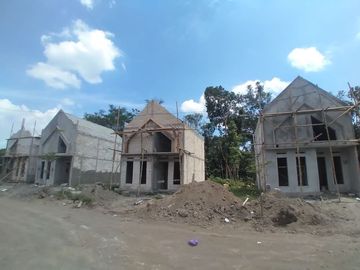Rumah Cantik Bangunan Tinggi Di Prambanan Siap KPR