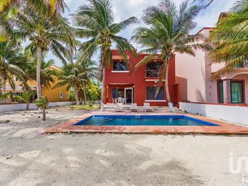 VENTA CASA BEACH FRONT - PUERTO MORELOS