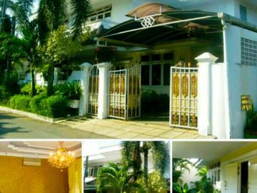 Rumah dilokasi Strategis hanya 3 menit menuju pintu Toll di pesanggrahan Jakarta selatan