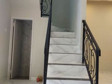 Rumah Siap Huni 2 Lantai One Gate System di Cilodong Depok