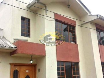 Villa Casa Edificio de venta en Chuquipata – código:11327