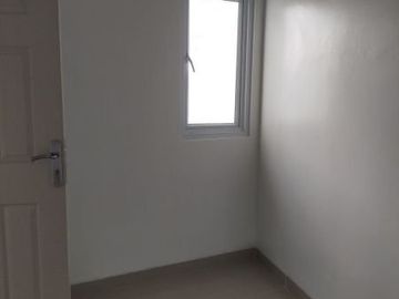 Rumah 2 Lantai Strategis di Kukusan Beji Depok 1 M an (tina)