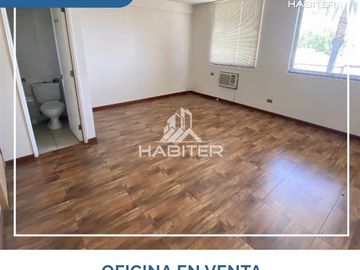 Se vende oficina en pleno centro de Curicó (40140)