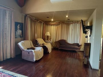 CASA EN VENTA EN LOMA DORADA