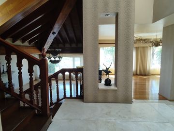 CASA EN VENTA EN LOMA DORADA