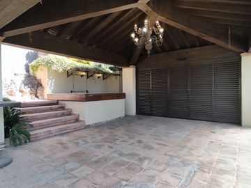 CASA EN VENTA EN LOMA DORADA