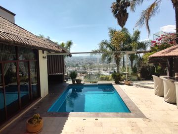 CASA EN VENTA EN LOMA DORADA