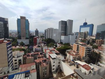 VENTA PH DOS NIVELES USO DE SUELO MIXTO, Para remodelar,  Colonia del Valle Centro, cerca World Trade Center.