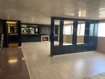 VENTA PH DOS NIVELES USO DE SUELO MIXTO, Para remodelar,  Colonia del Valle Centro, cerca World Trade Center.