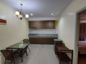 3-STOREY 25 ROOMS COMMERCIAL BUILDING FOR SALE IN KOREAN TOWN FRIENDSHIP ANGELES CITY NEAR CLARK