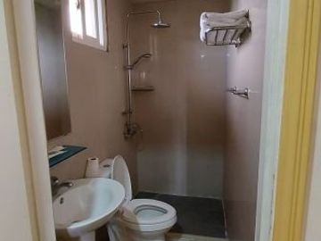 3-STOREY 25 ROOMS COMMERCIAL BUILDING FOR SALE IN KOREAN TOWN FRIENDSHIP ANGELES CITY NEAR CLARK