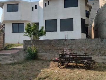 VENTA DE CASA EN LA COLONIA SAN MATEO OXRTOTITLÁN EN TOLUCA