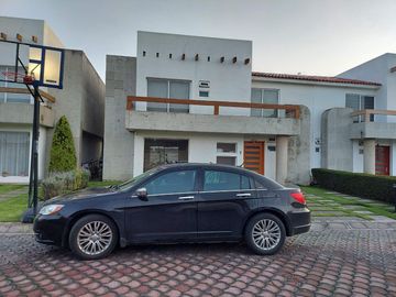 VENTA DE CASA EN FRACCIONAMIENTO CASA REAL EN METEPEC