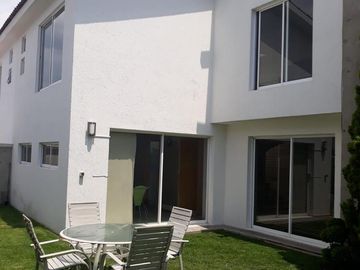 VENTA DE CASA EN FRACCIONAMIENTO CASA REAL EN METEPEC