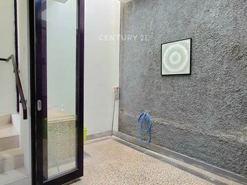 Disewakan Rumah Fully Furnished Di Discovery Residence Bintaro