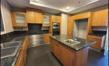 FOR RENT: One Roxas Triangle