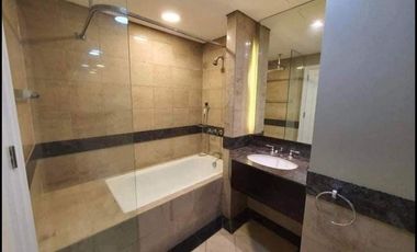 FOR RENT: One Roxas Triangle