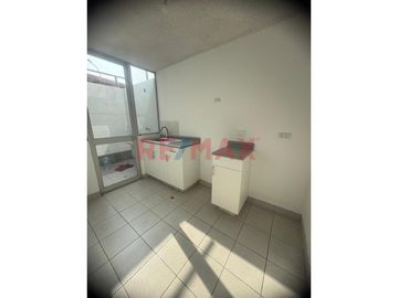 Se Vende Casa De 2Pisos - Villa Club I