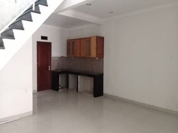 DIJUAL : Rumah dekat SMA 78 jarang ada di Kemanggisan, Jakarta Barat