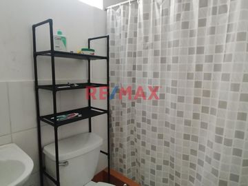 Se vende amplio y bien distribuido dúplex de 153 m² ubicado en el último piso (8vo piso, Torre A) del Condominio Plaza del Pacífico en San Miguel, una