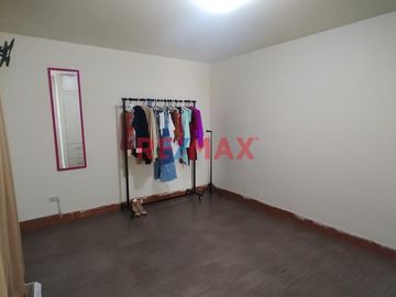 Se vende amplio y bien distribuido dúplex de 153 m² ubicado en el último piso (8vo piso, Torre A) del Condominio Plaza del Pacífico en San Miguel, una
